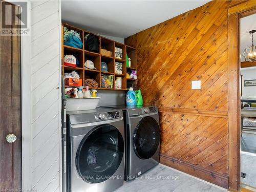 84 Garden Avenue, Brantford, ON - Indoor Photo Showing Laundry Room