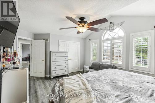 170 Southbrook Drive W, Hamilton, ON - Indoor Photo Showing Bedroom