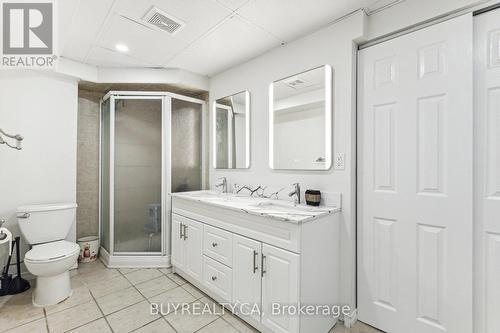 170 Southbrook Drive W, Hamilton, ON - Indoor Photo Showing Bathroom