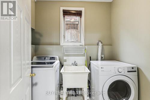 170 Southbrook Drive W, Hamilton, ON - Indoor Photo Showing Laundry Room