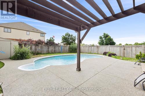 170 Southbrook Drive W, Hamilton, ON - Outdoor With In Ground Pool With Backyard