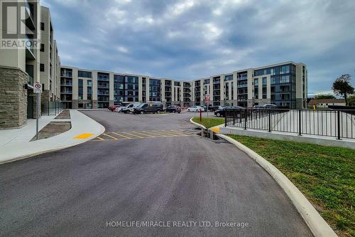 Up12 - 50 Herrick Avenue, St. Catharines, ON - Outdoor With Facade