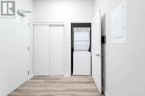 Up12 - 50 Herrick Avenue, St. Catharines, ON - Indoor Photo Showing Laundry Room