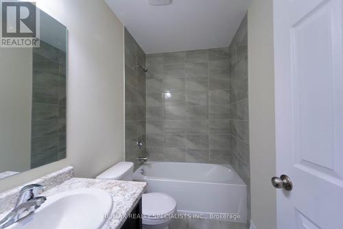 149 - 677 Park Road N, Brantford, ON - Indoor Photo Showing Bathroom