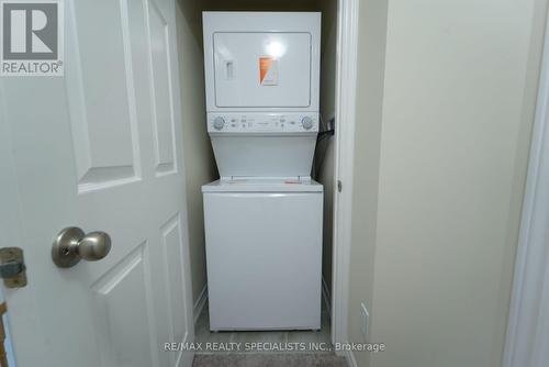 149 - 677 Park Road N, Brantford, ON - Indoor Photo Showing Laundry Room