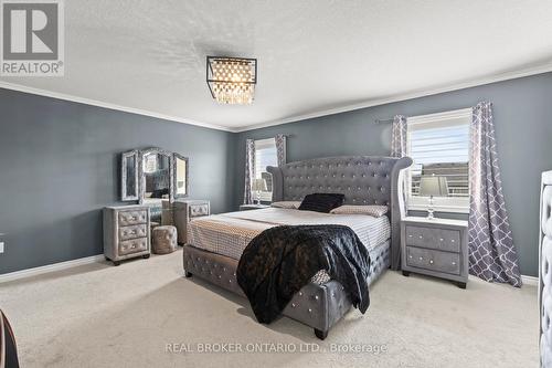 14 Carroll Lane, Brantford, ON - Indoor Photo Showing Bedroom