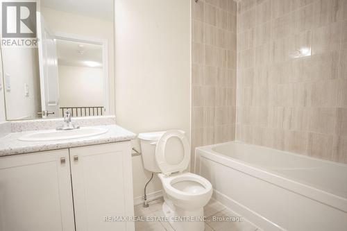 10 - 60 Cosmopolitan Common Street, St. Catharines, ON - Indoor Photo Showing Bathroom