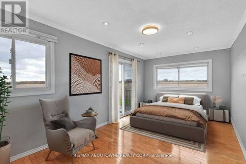 9382 Silver Street, West Lincoln, ON - Indoor Photo Showing Bedroom