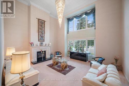 5187 Forest Hill Drive, Mississauga, ON - Indoor Photo Showing Living Room With Fireplace