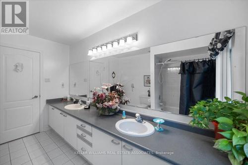 5187 Forest Hill Drive, Mississauga, ON - Indoor Photo Showing Bathroom