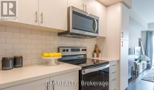 305 - 340 Florence Drive, Peterborough, ON - Indoor Photo Showing Kitchen