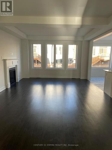 101 Henshaw Drive, Erin, ON - Indoor Photo Showing Living Room With Fireplace