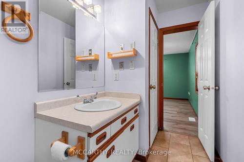 682427 260 Side Road, Melancthon, ON - Indoor Photo Showing Bathroom