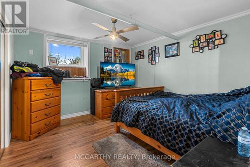 682427 260 Side Road, Melancthon, ON - Indoor Photo Showing Bedroom