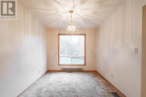 2295 6Th Avenue W, Owen Sound, ON - Indoor Photo Showing Other Room