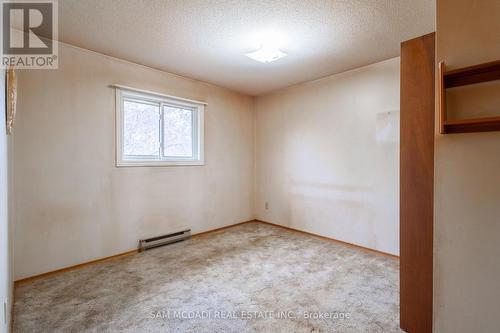 2295 6Th Avenue W, Owen Sound, ON - Indoor Photo Showing Other Room