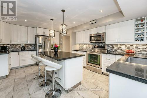 682 Westover Road, Hamilton, ON - Indoor Photo Showing Kitchen With Upgraded Kitchen