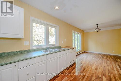 682 Westover Road, Hamilton, ON - Indoor Photo Showing Kitchen With Double Sink