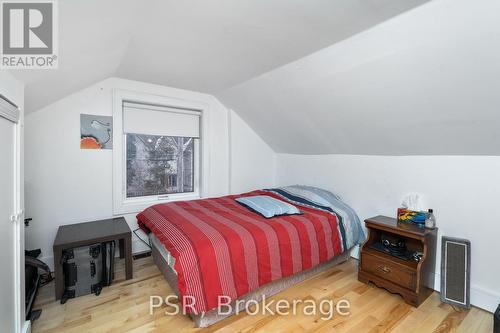 105 Mineola Road W, Mississauga, ON - Indoor Photo Showing Bedroom