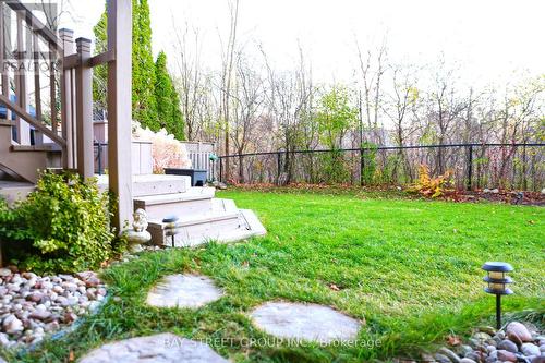 2404 Valley Forest Way, Oakville, ON - Outdoor