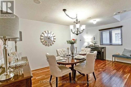 1098 Carding Mill Place, Mississauga, ON - Indoor Photo Showing Dining Room