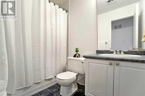 1098 Carding Mill Place, Mississauga, ON - Indoor Photo Showing Bathroom