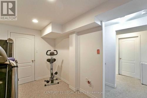 1098 Carding Mill Place, Mississauga, ON - Indoor