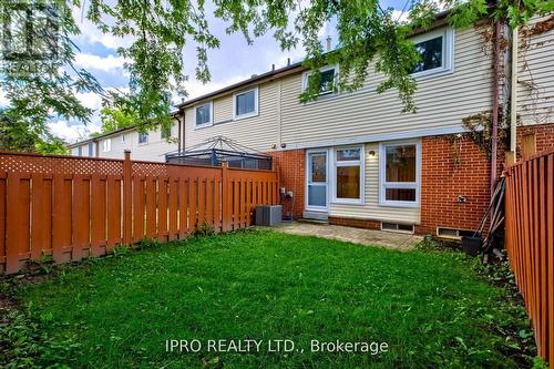 31 Barrington Crescent, Brampton, ON - Outdoor With Exterior