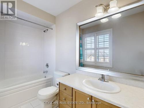 4 Ingleside Road, Brampton, ON - Indoor Photo Showing Bathroom