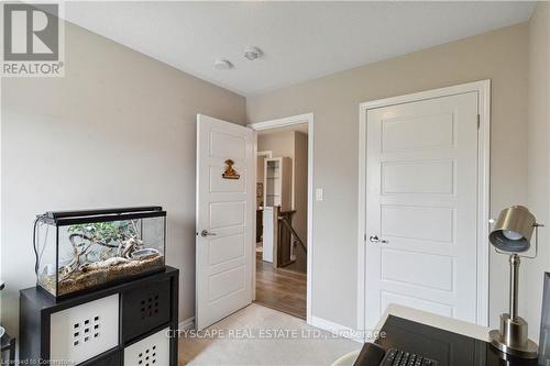 3061 Mistletoe Gardens, Oakville, ON - Indoor Photo Showing Other Room