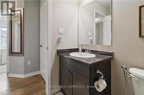 3061 Mistletoe Gardens, Oakville, ON - Indoor Photo Showing Bathroom