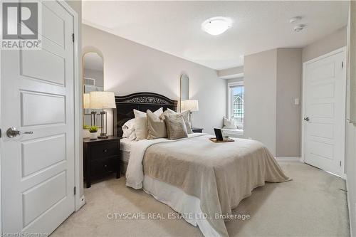 3061 Mistletoe Gardens, Oakville, ON - Indoor Photo Showing Bedroom