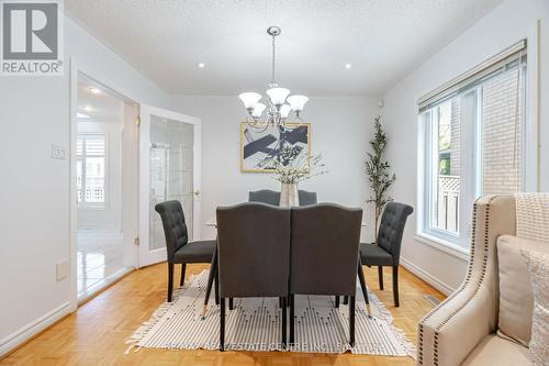 2485 Strathmore Crescent, Mississauga, ON - Indoor Photo Showing Dining Room