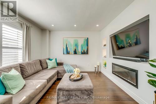 39 Gowland Drive, Hamilton, ON - Indoor Photo Showing Living Room With Fireplace