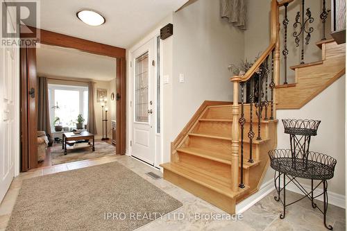 1272 Barberry Grove, Oakville, ON - Indoor Photo Showing Other Room