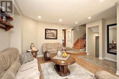 1272 Barberry Grove, Oakville, ON - Indoor Photo Showing Living Room