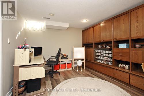 1272 Barberry Grove, Oakville, ON - Indoor Photo Showing Other Room