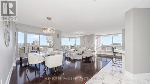 510 - 22 Hanover Road, Brampton, ON - Indoor Photo Showing Dining Room