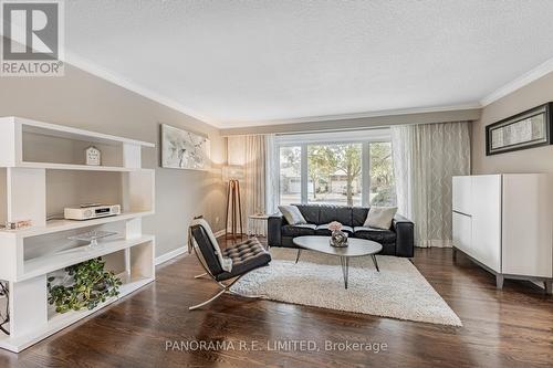 11 Park Manor Drive, Toronto, ON - Indoor Photo Showing Living Room