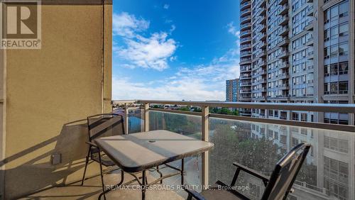 608 - 225 Webb Drive, Mississauga, ON - Outdoor