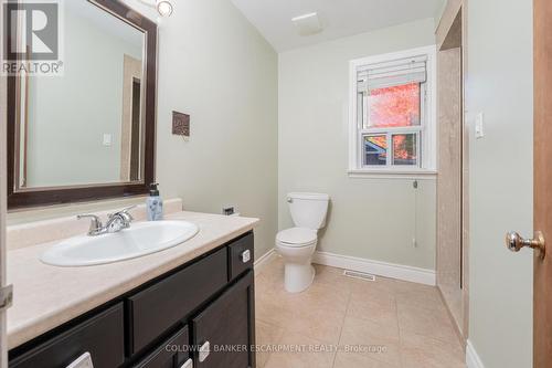 337 Peel Street, Halton Hills, ON - Indoor Photo Showing Bathroom