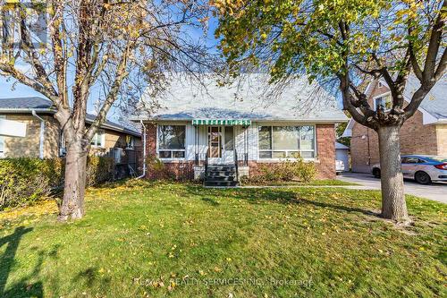 19 Mulgrove Drive, Toronto, ON - Outdoor