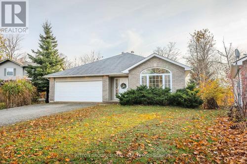 6 Knotty Pine Trail, Huntsville, ON - Outdoor With Facade