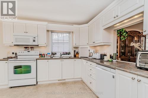 6 Knotty Pine Trail, Huntsville, ON - Indoor Photo Showing Kitchen With Double Sink