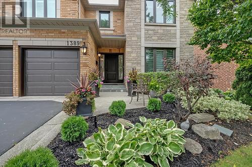 1389 Creekwood Trail, Oakville, ON - Outdoor