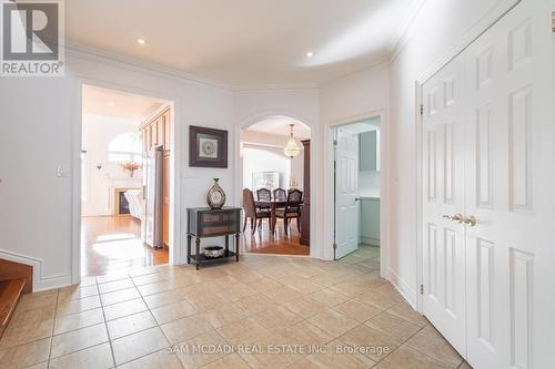 6844 Golden Hills Way, Mississauga, ON - Indoor Photo Showing Other Room