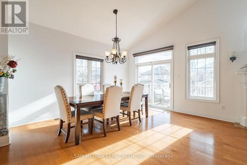 6844 Golden Hills Way, Mississauga, ON - Indoor Photo Showing Dining Room