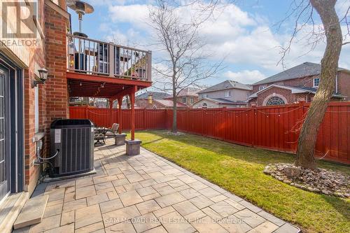 6844 Golden Hills Way, Mississauga, ON - Outdoor