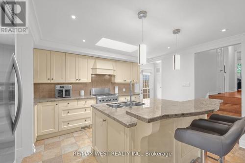 34 Lorraine Crescent, Brampton, ON - Indoor Photo Showing Kitchen With Double Sink