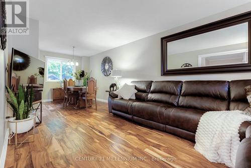 46 Tanager Square, Brampton, ON - Indoor Photo Showing Living Room